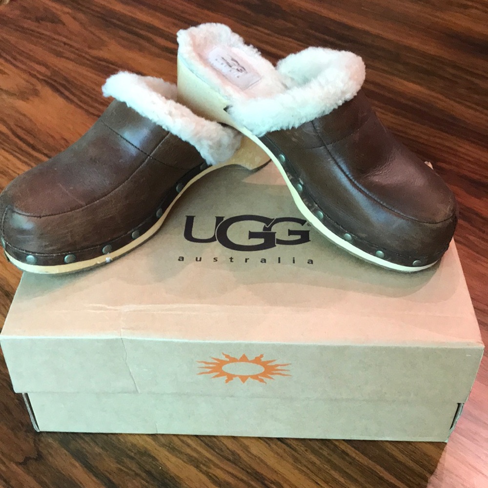 UGG Kalie Clogs (Women’s 8)